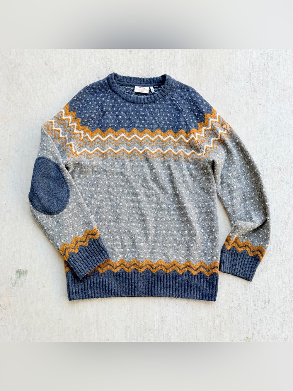 Fjallraven Ǒvik Sweater Men Size Large 100% Wool Fair Isle Crew Neck